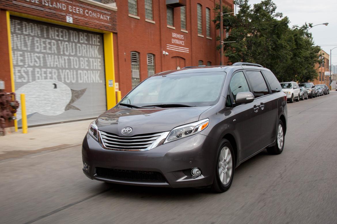 2017 Toyota Sienna - Our Review | Cars.com