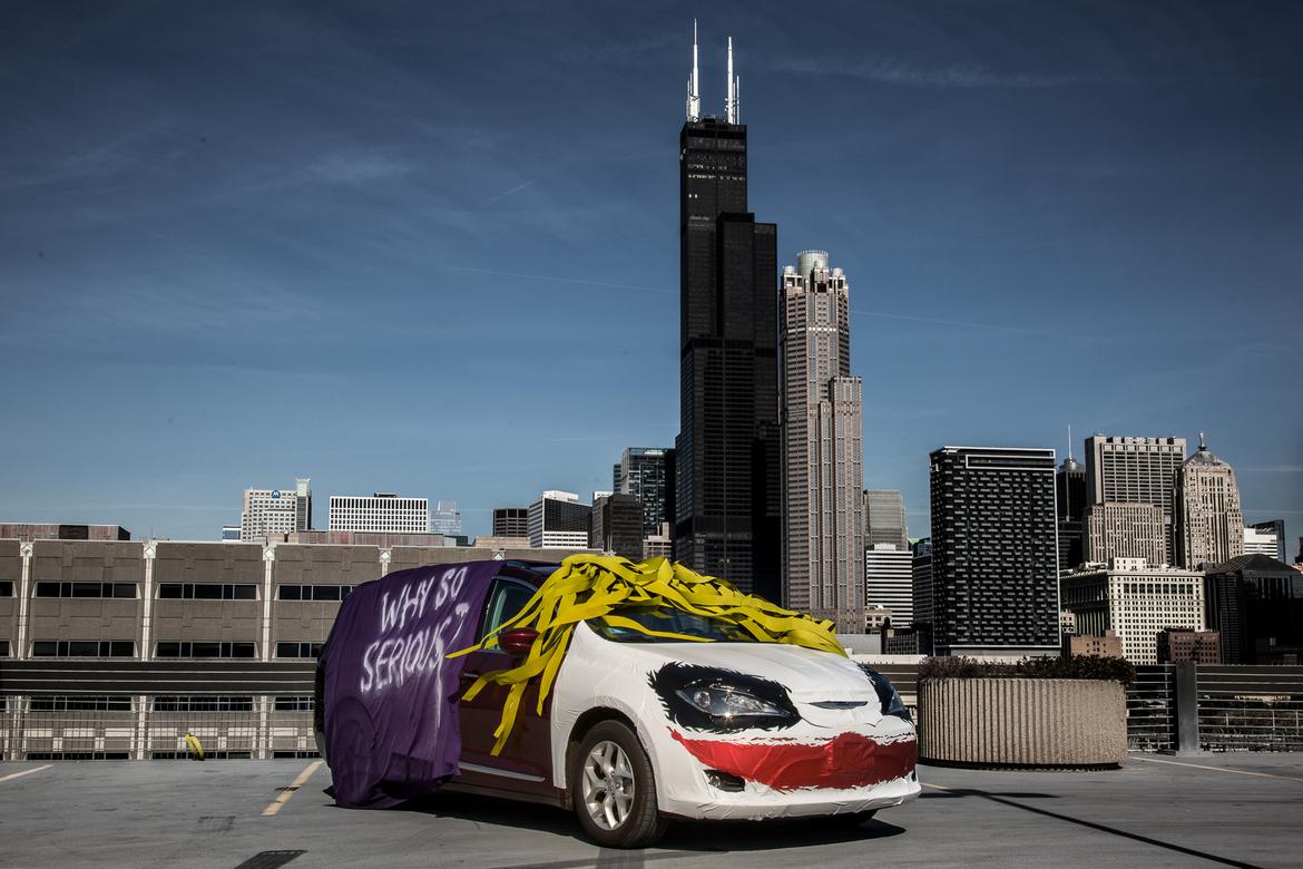 08-chrysler-pacifica-2017-halloween-joker-costume-exterior-urban