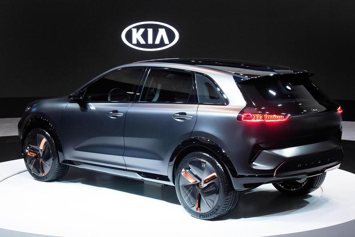 Kia Niro EV Concept at 2018 CES OEM 4.jpg