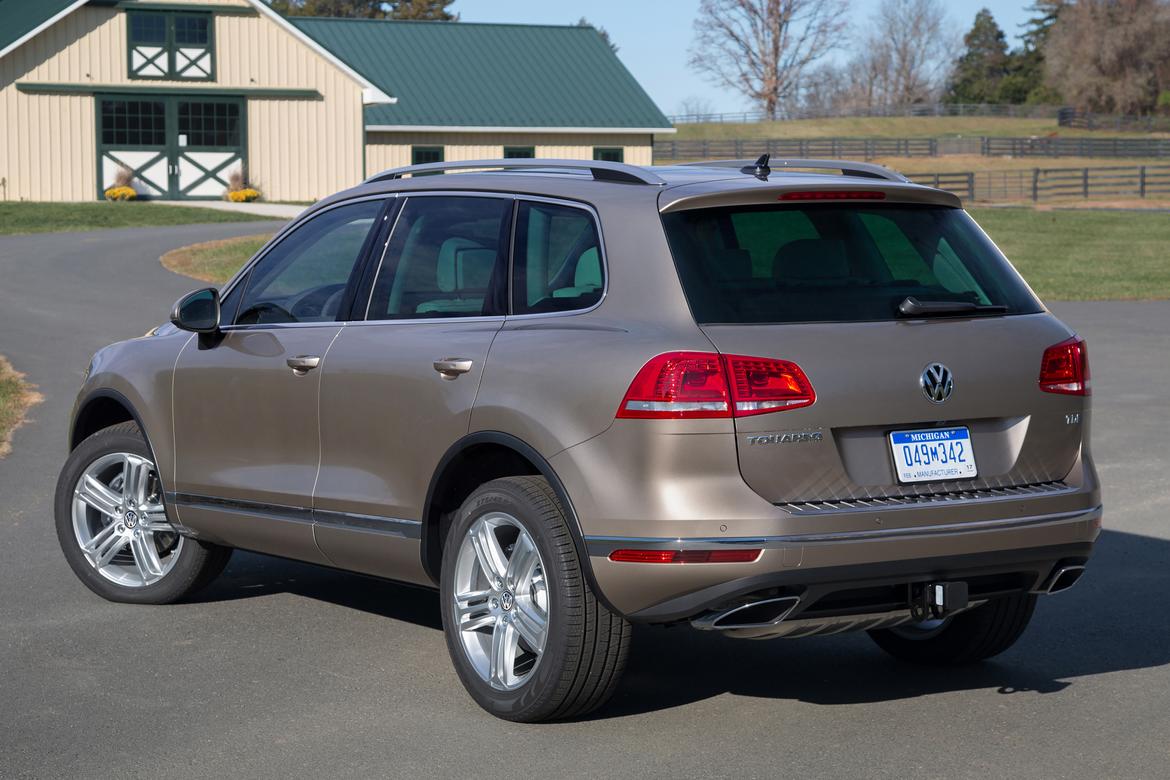 2016 VW Tourareg TDI diesel OEM.jpg