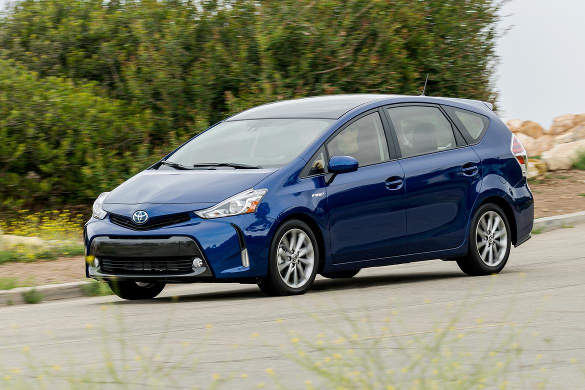 16Toyota_Prius-V_OEM.jpg