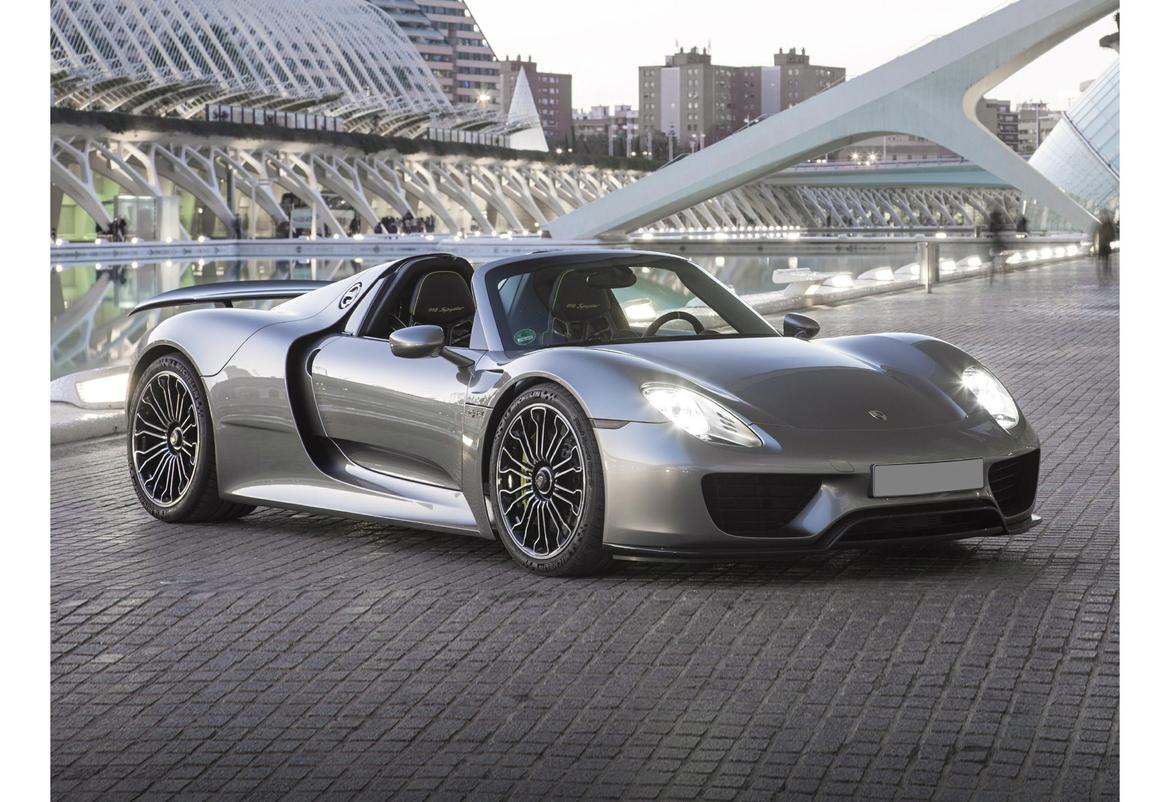 SPIDER-MAN_15_Porsche_918_Spyder.jpeg