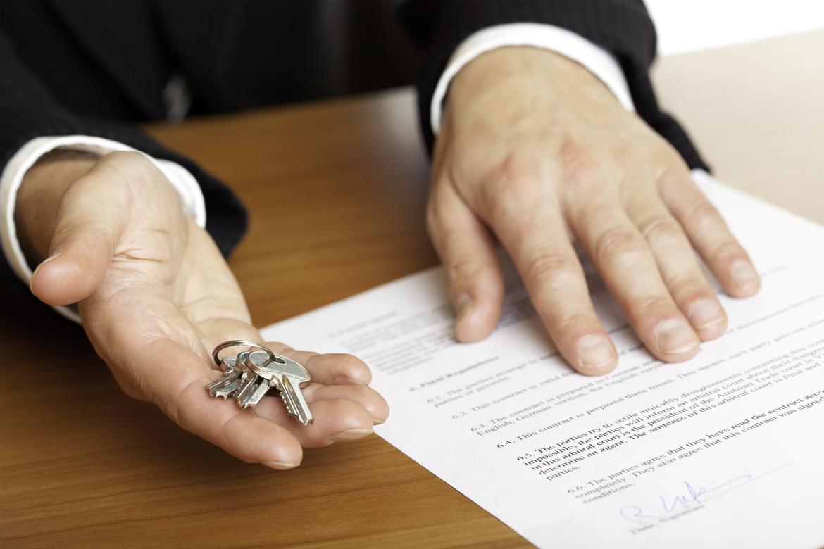 WhatShouldIKnowAboutLeasing-Roger_Jegg-Hemera-Thinkstock.jpg