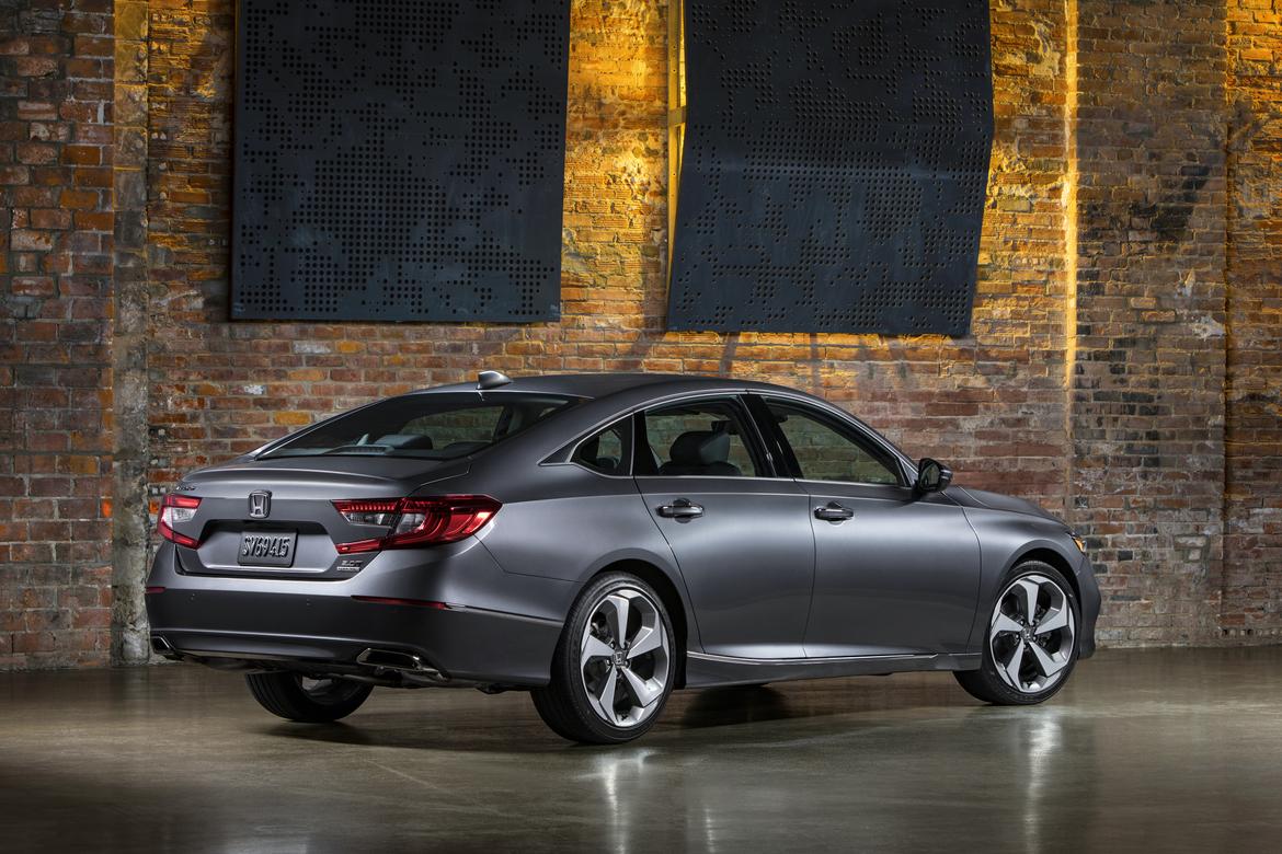 18_Honda_Accord_MAIN.jpg