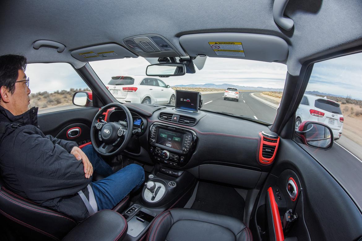 16_Kia_Soul_Autonomous_Driving.jpg