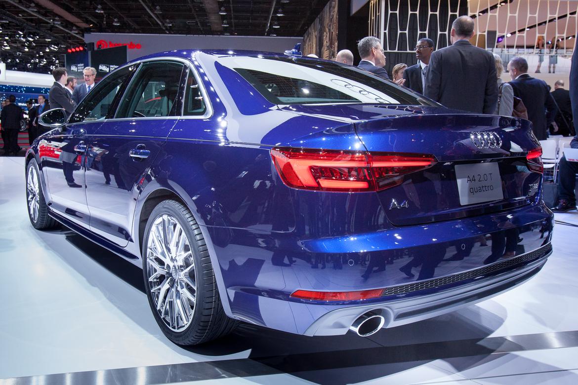17Audi_A4_AS_ES_15.jpg
