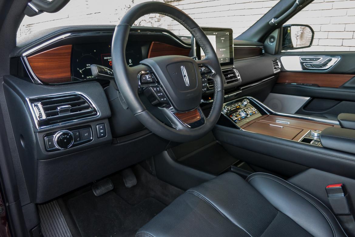 Do You Really Need the Lincoln Navigator's Black Label Trim? News
