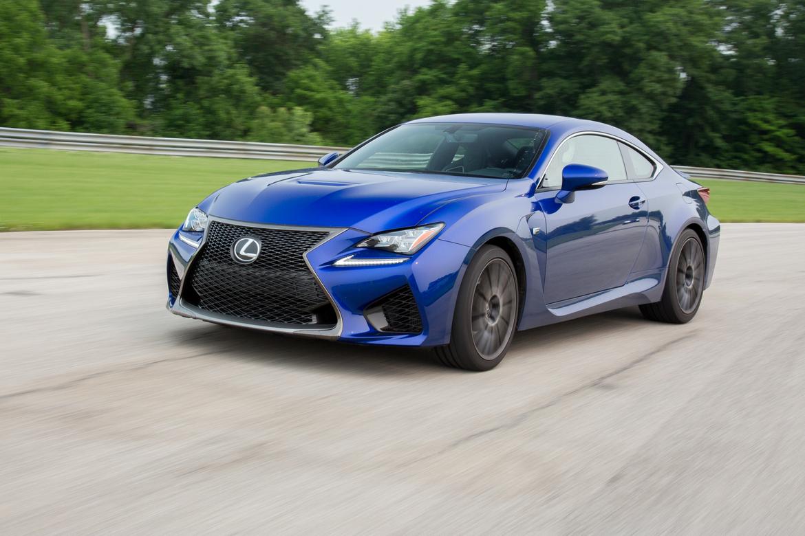 15Lexus_RC_F_ES_04.jpg