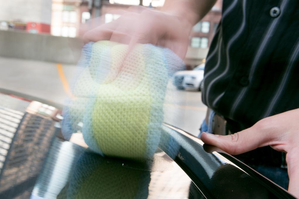 how to remove sap from car window