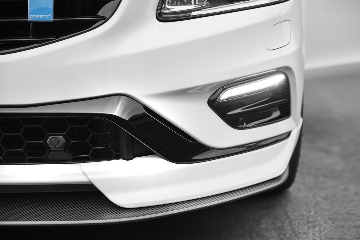 2018_Volvo_S60_Polestar_03.jpg