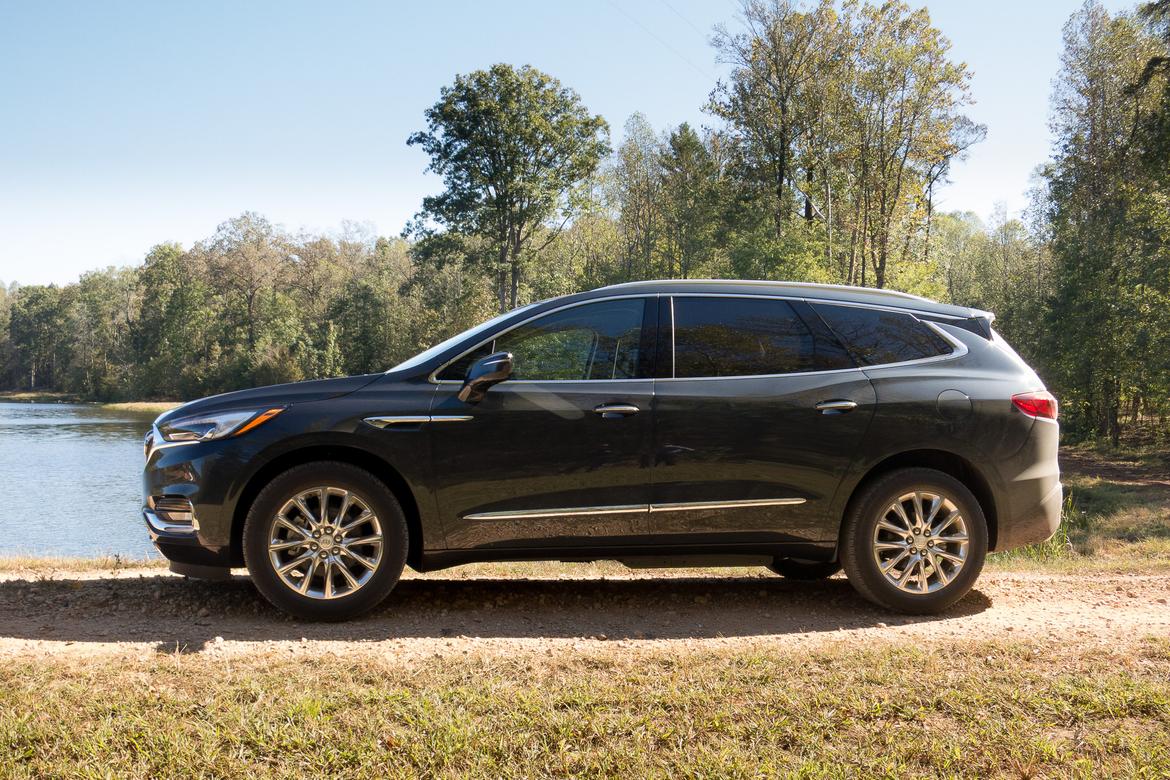 03-2018-buick-enclave-2018-Buick-Enclave-exterior-grey-profile.j