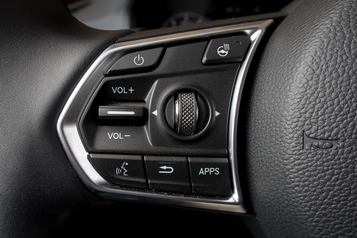 03-<a href=https://www.sharperedgeengines.com/used-acura-engines>acura</a>-rdx--multimedia-2019-controls--interior.jpg