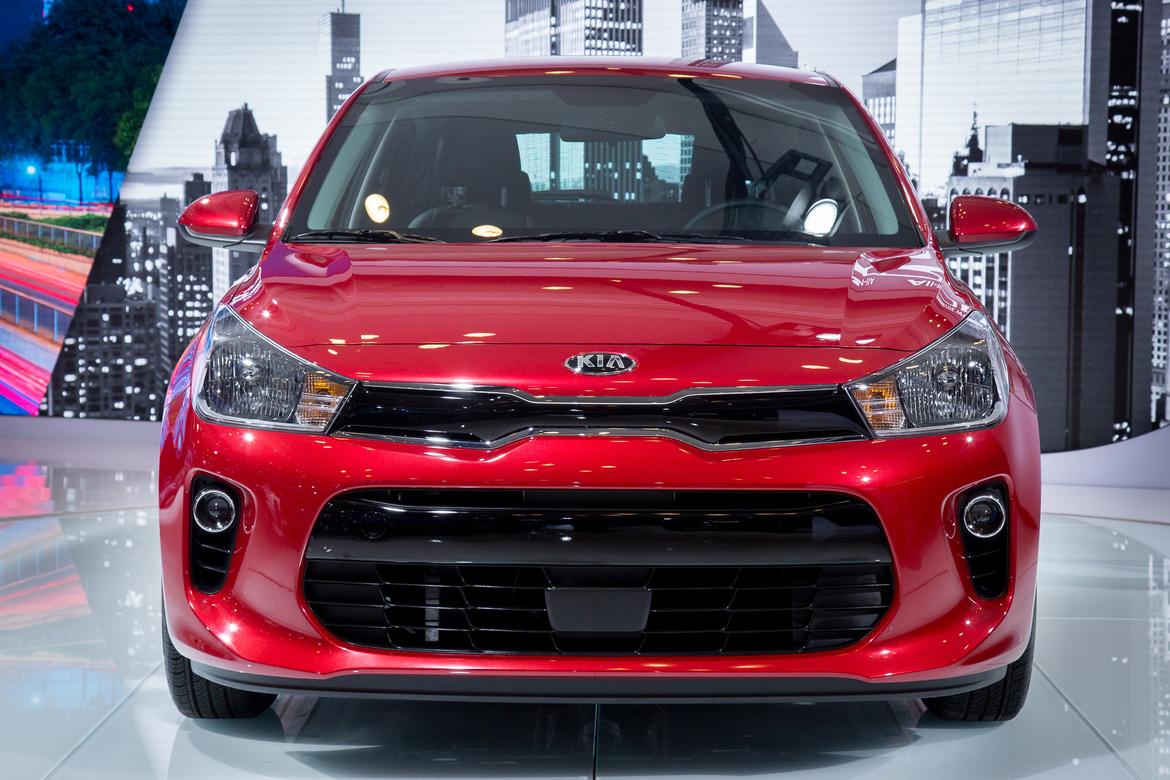 18Kia_Rio_AS_ES_07.jpg