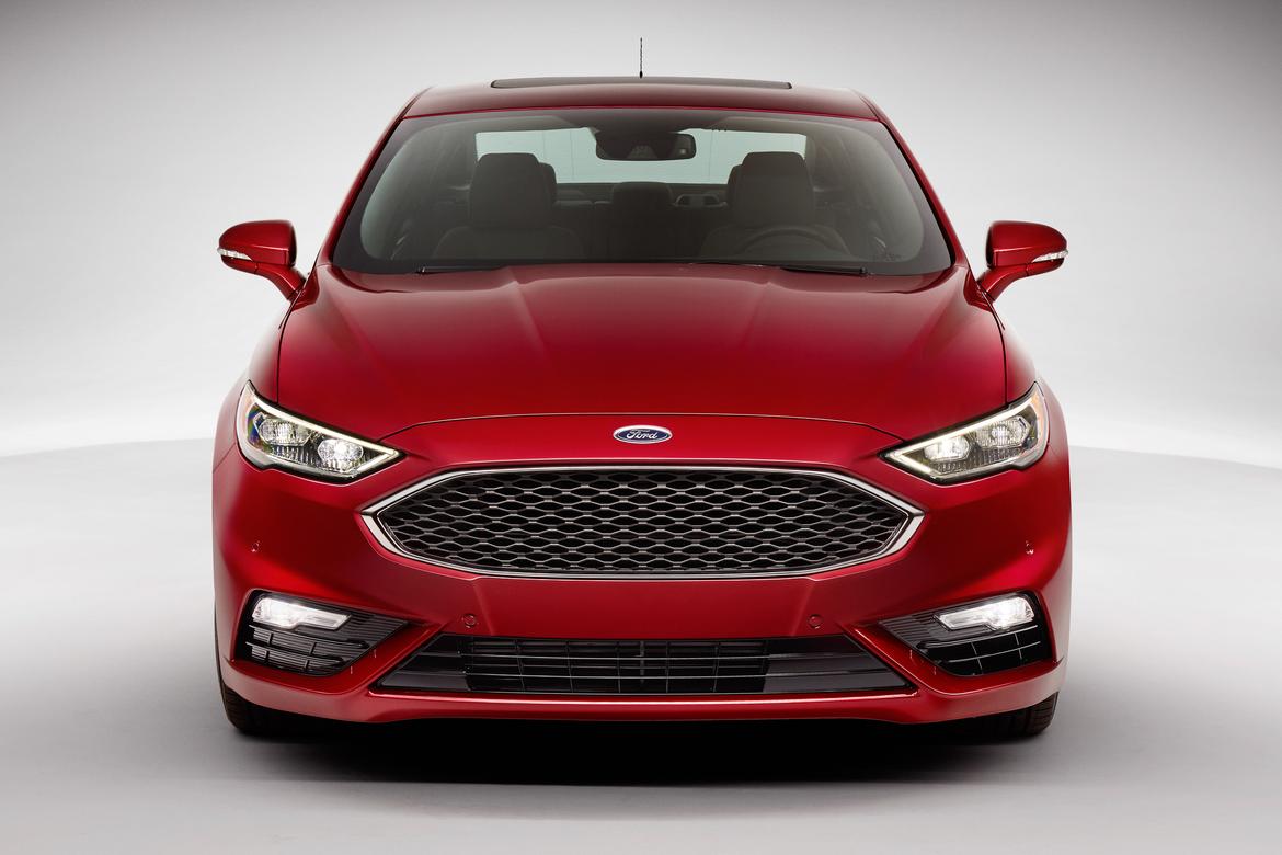 17Ford_Fusion-Sport_OEM_03.jpg