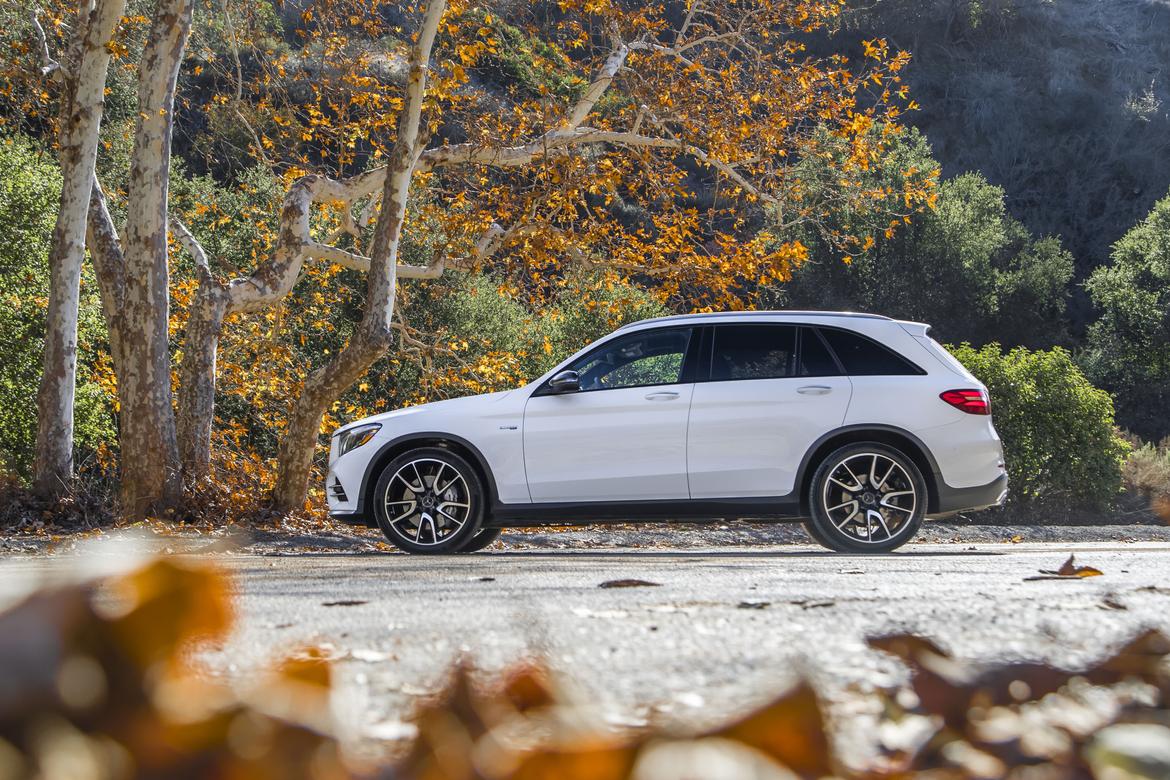 17_Mercedes_GLC43_MFR.jpg