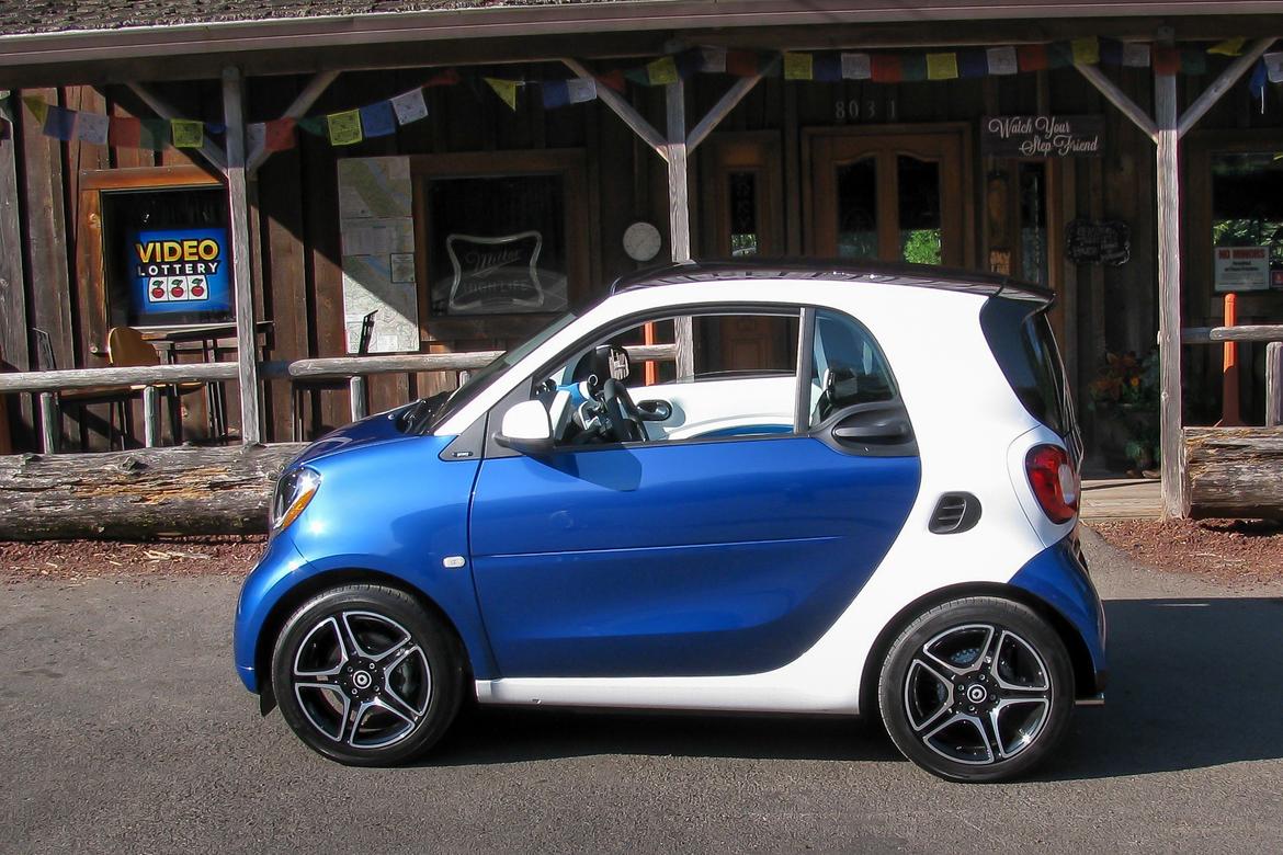 Seuss_16_Smart_ForTwo_WJ.jpg