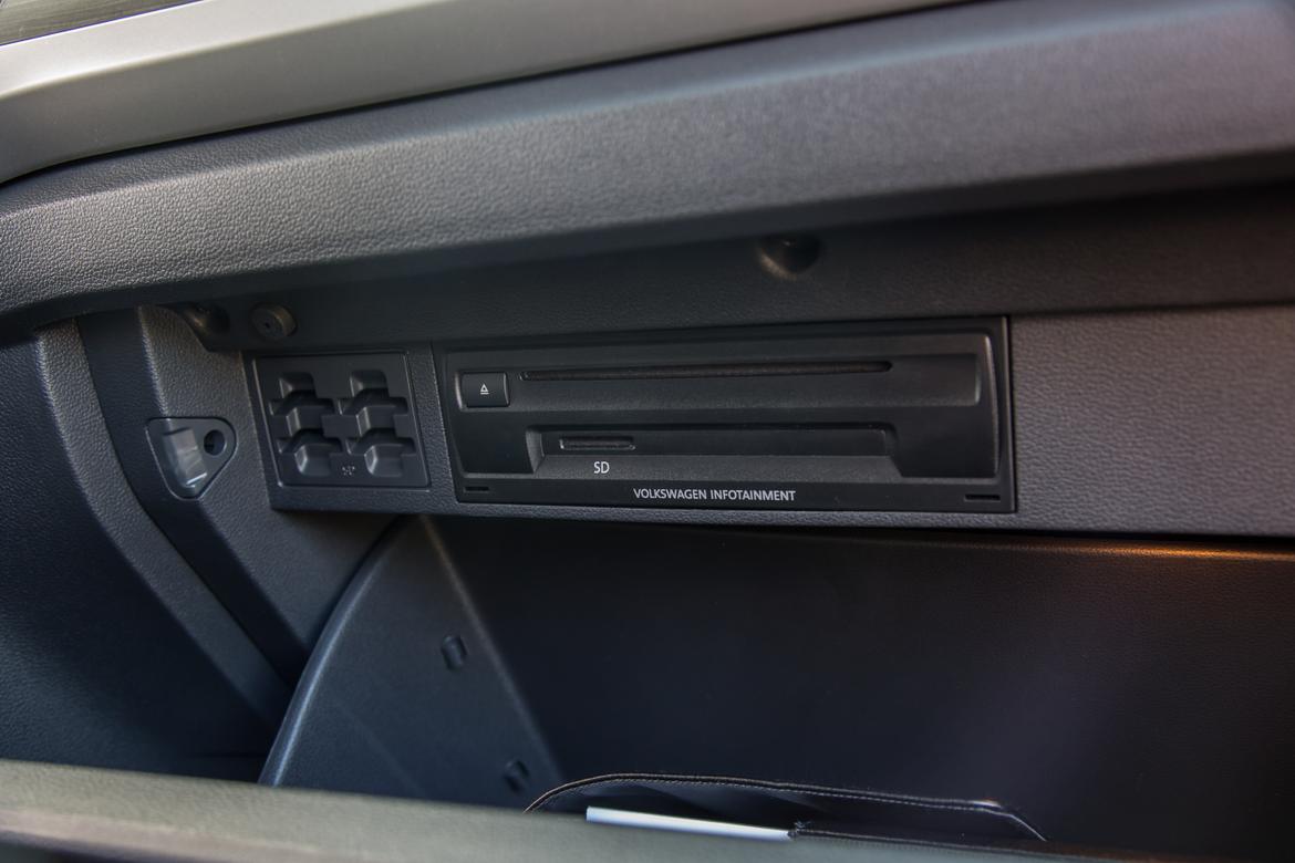 volkswagen-atlas-2018-23-interior.jpg