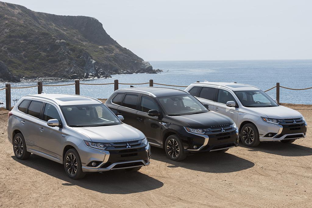 Mitsubishi Outlander PHEV Finally Makes Its Way Over Mitsubishi Outlander PHEV Finally Makes Its Way Over