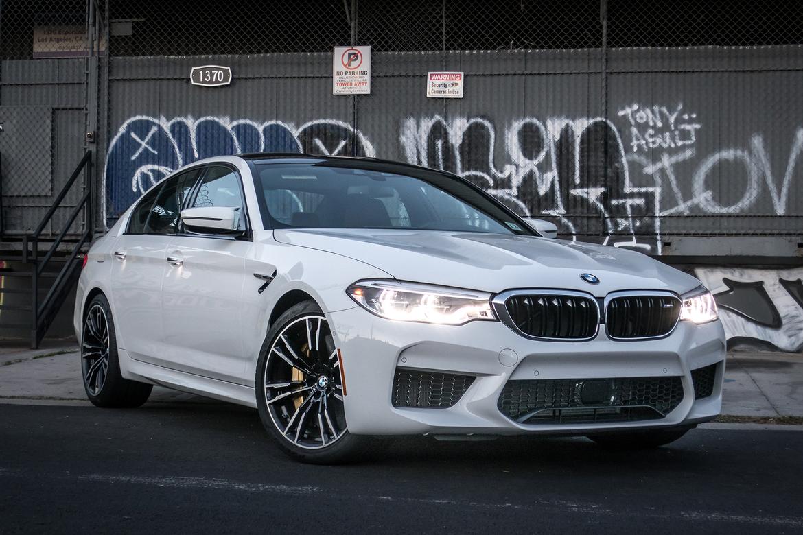 01-<a href=https://www.autopartmax.com/used-bmw-engines>bmw</a>-m5-2018-angle--exterior--front--white.jpg