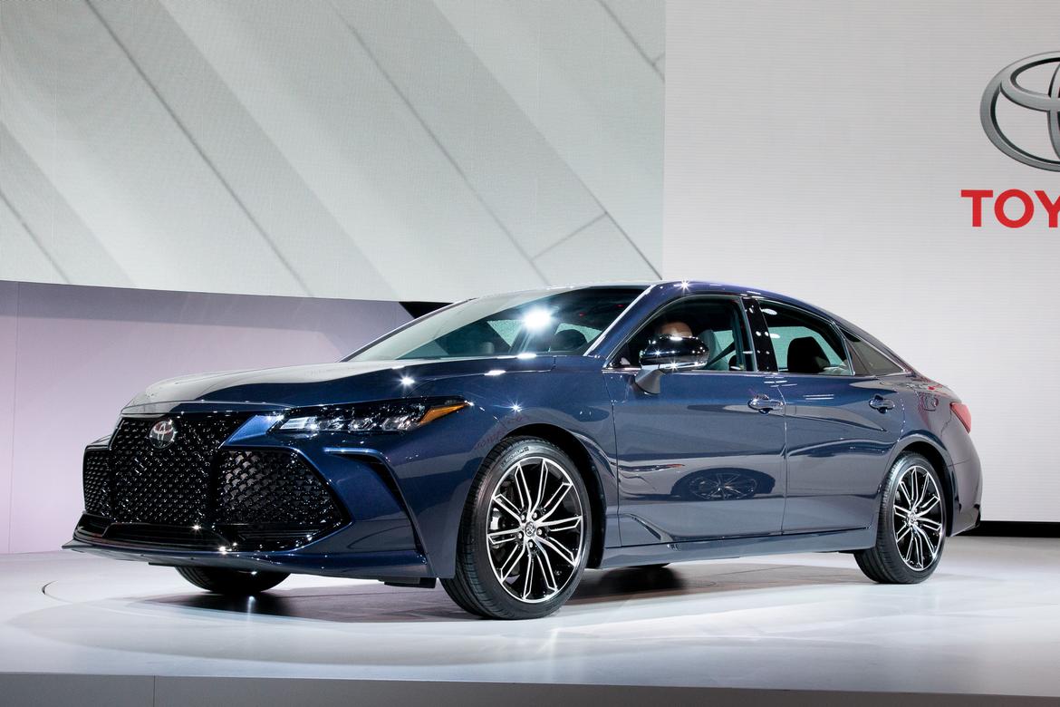 07-toyota-avalon-2019-cl.jpg