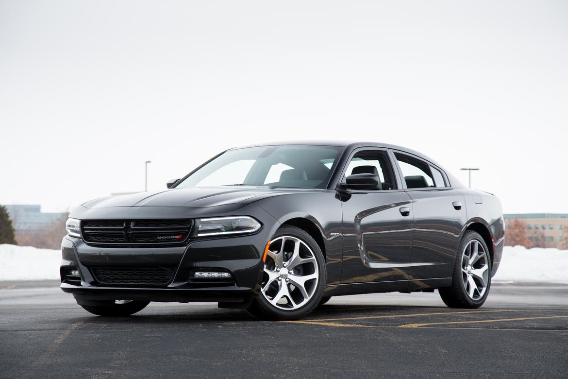 15Dodge_Charger_RT_Plus_ES_01.jpg