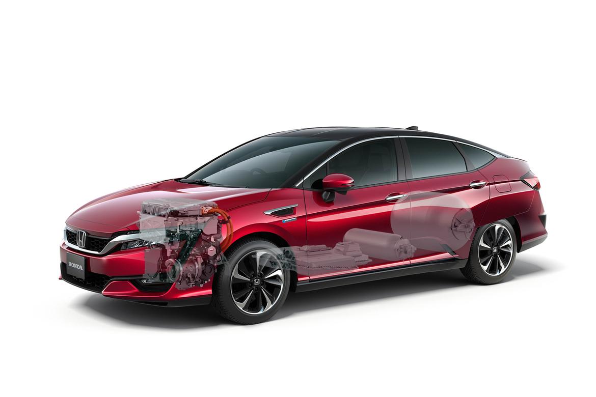 17Honda_ClarityFuelCell_OEM_01.jpg