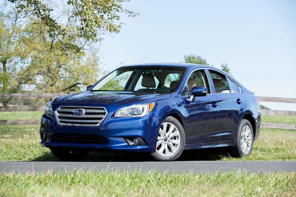 15Subaru_Legacy_Lead_ES.jpg
