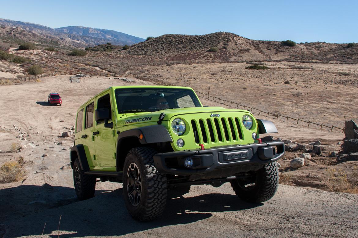 17Jeep_Wrangler-Unlimited_BW_04.jpg