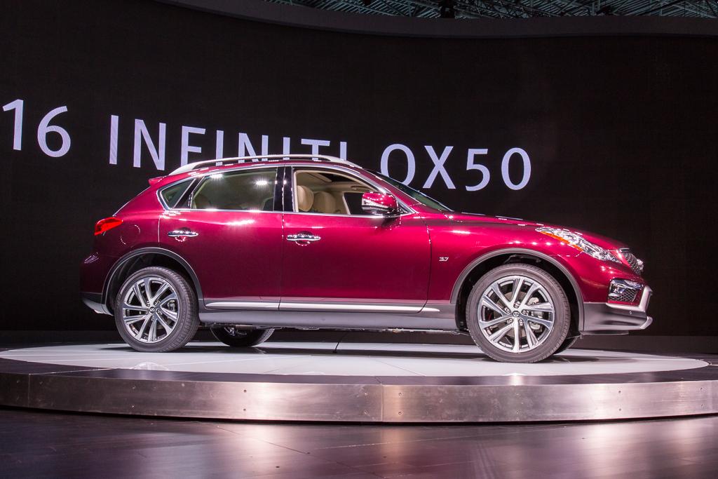 2016 Infiniti Qx50 Ger But Still Behind Compeion News 2016infiniti Qx50 Es 01 Jpg