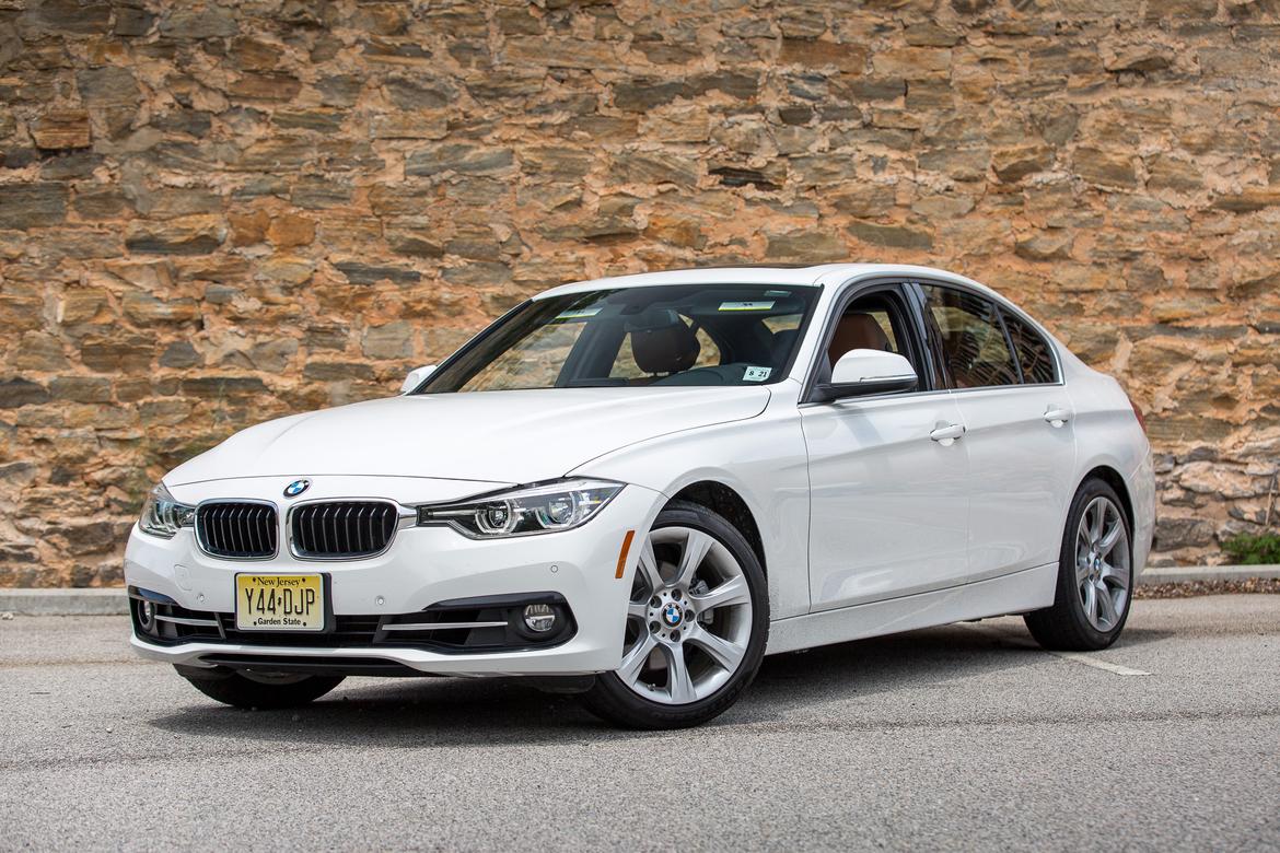 17BMW_330i_SO_AC_05.jpg