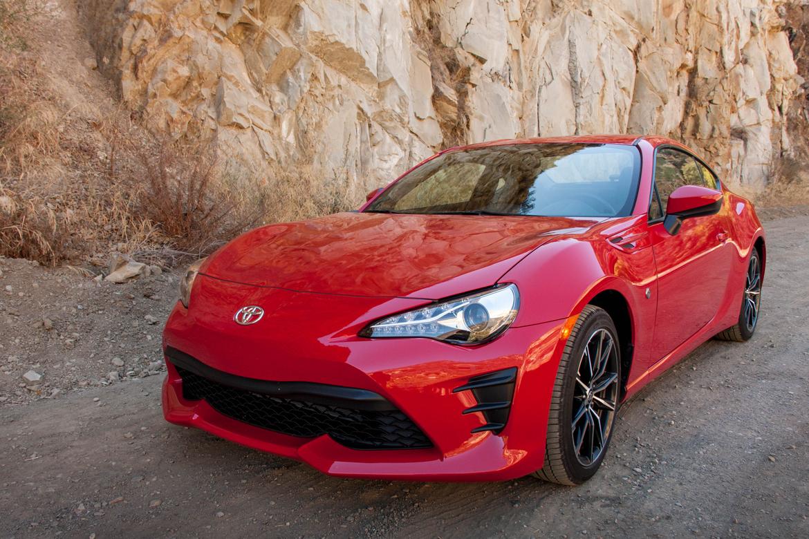4 Ways The 2017 Toyota 86 Is Better Than Scion Fr S News 17toyota 86 Bw 01 Jpg