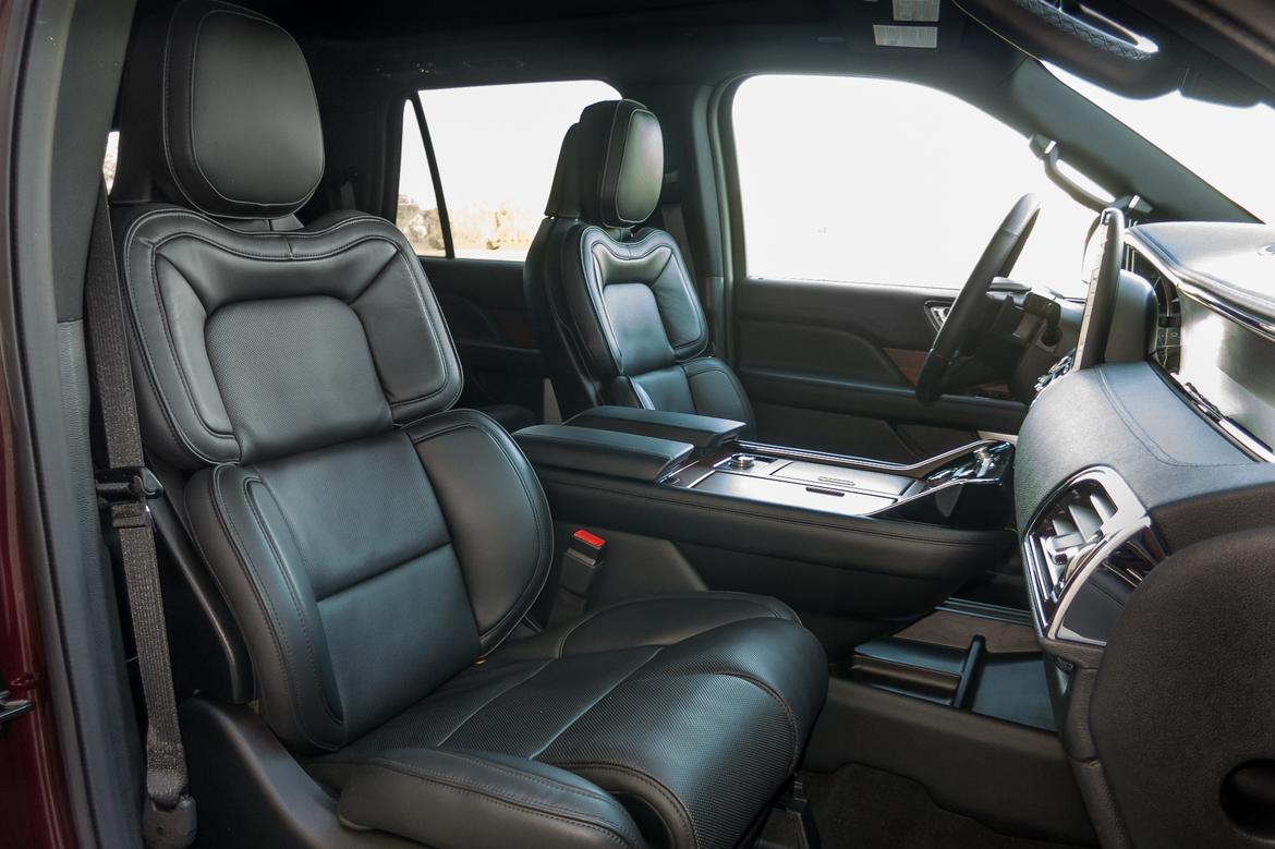 13-<a href=https://www.sharperedgeengines.com/used-lincoln-engines>lincoln</a>-navigator-2018-front-row--interior.jpg