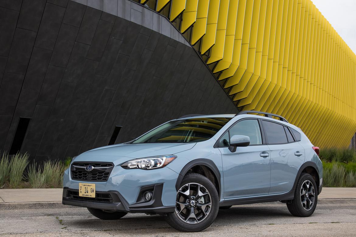 43-<a href=https://www.sharperedgeengines.com/used-subaru-engines>subaru</a>-crosstrek-2.0i-premium-awd-2018-angle--blue--exterior-