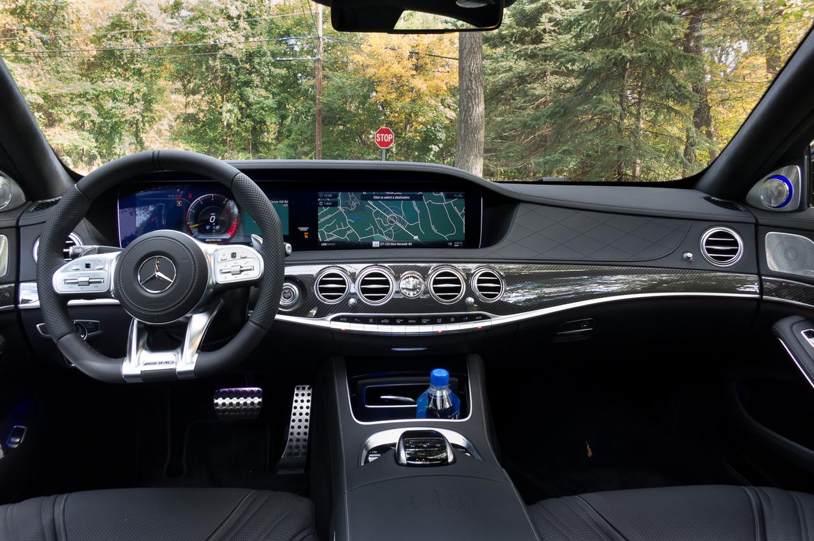14-mercedes-amg-s63-2018-dashboard-interior-mercedes-amg-s63-201
