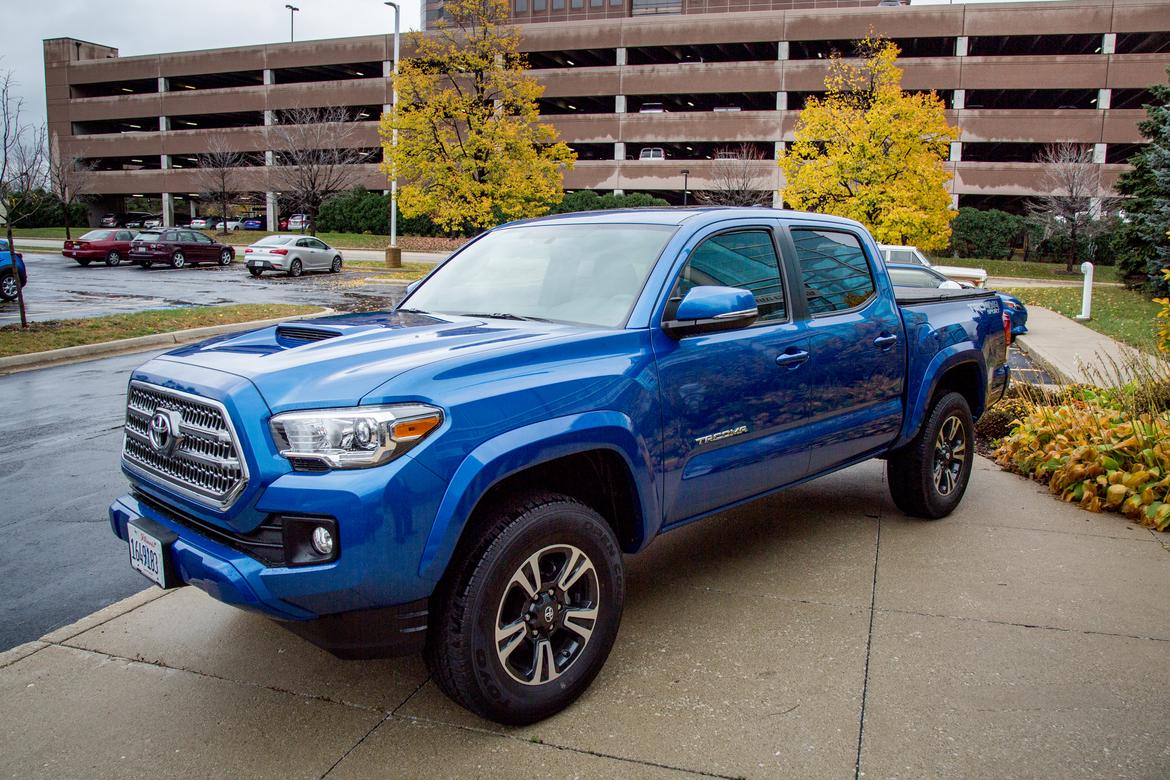 16_Toyota_Tacoma_Review.jpg