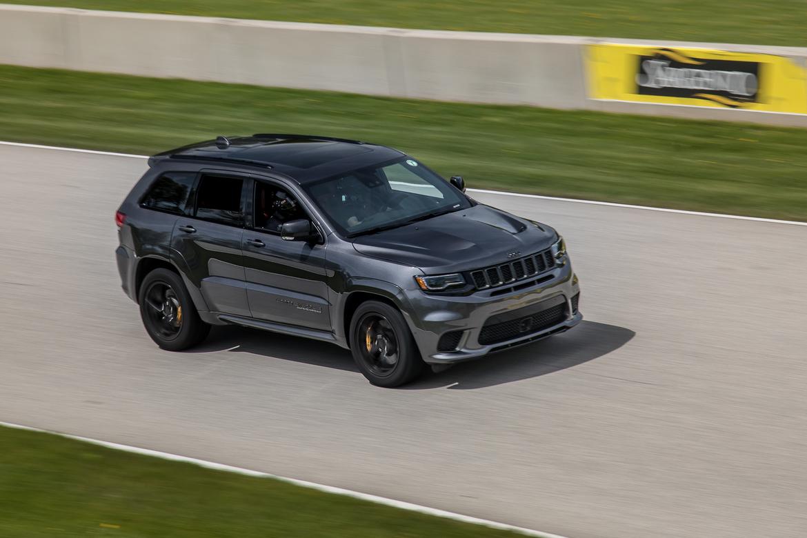 01-<a href=https://www.sharperedgeengines.com/used-jeep-engines>jeep</a>-grand-cherokee-trackhawk-2018-angle--dynamic--exterior--