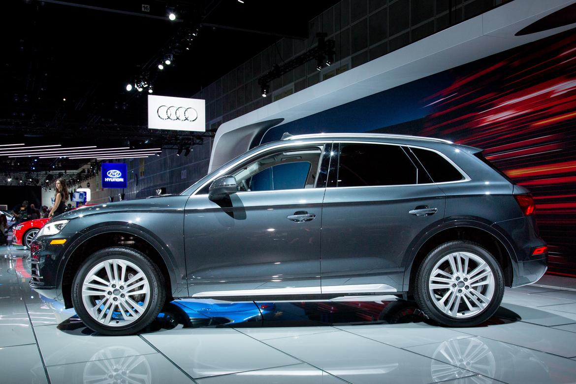 2018 Audi Q5 Review First Impressions News Cars 08 18audi Q5 As Es Jpg