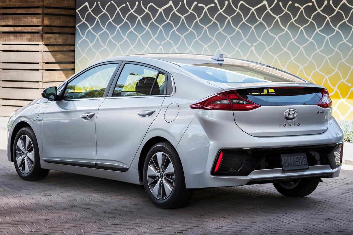 2018 Ioniq plug-In hybrid rear OEM.jpg