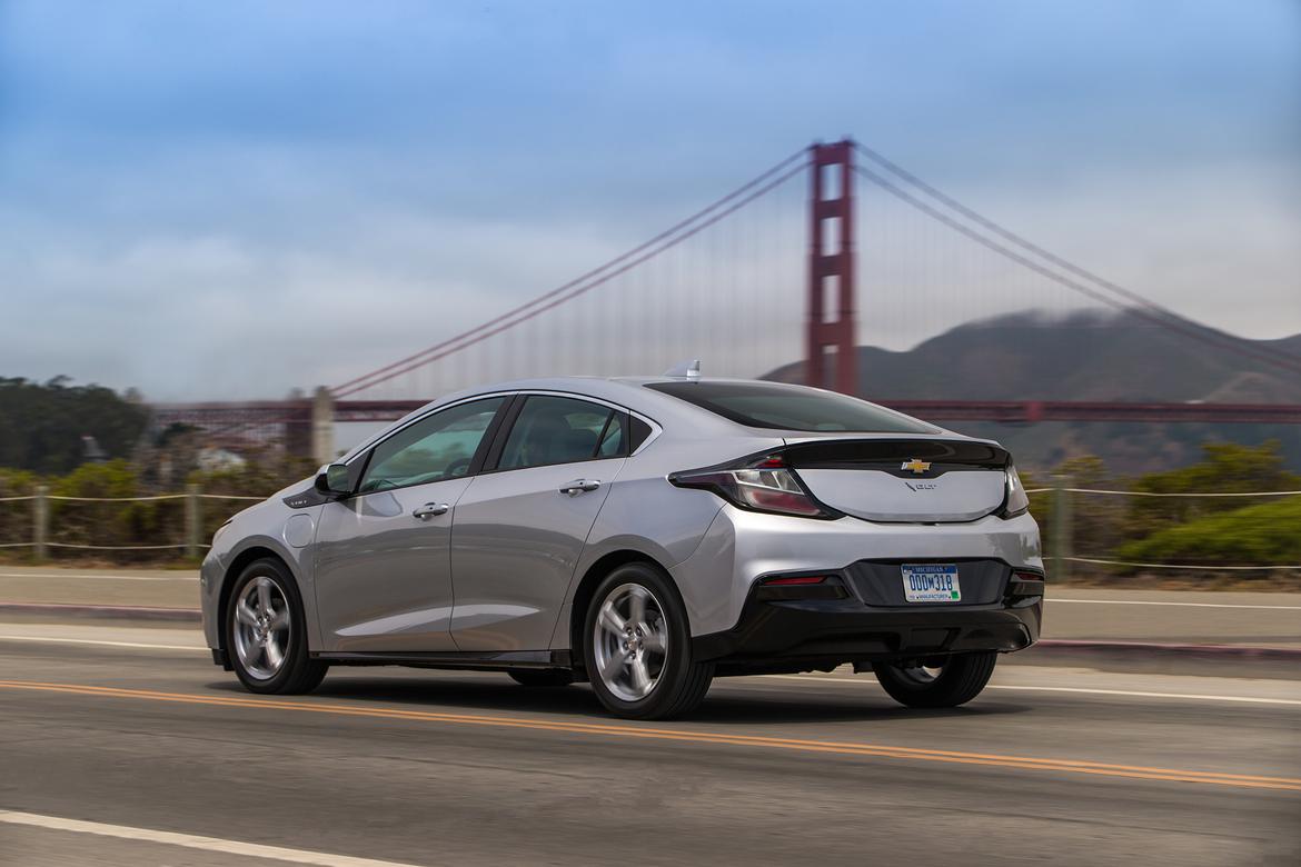 2019 Chevrolet Volt Doubles The Kilowatts Halves Charge Time 2019 Chevrolet Volt Doubles The Kilowatts Halves Charge Time News Cars