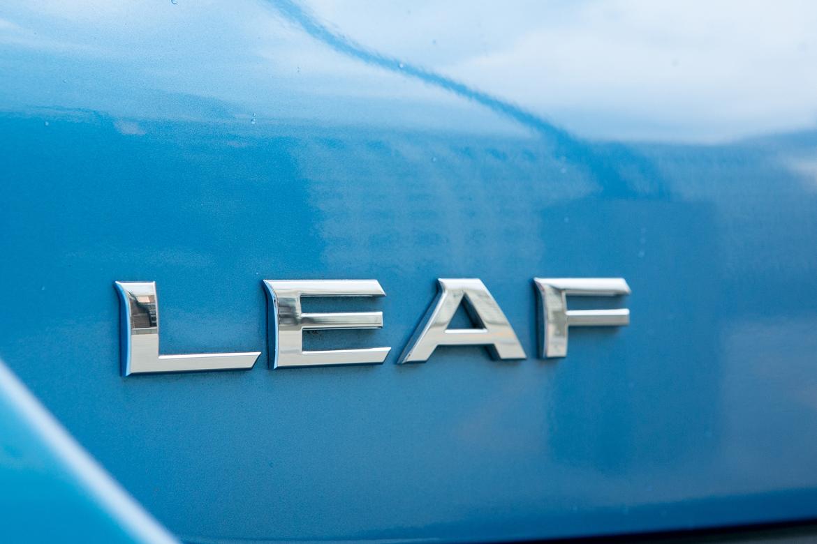 11_Nissan_Leaf_ES.jpg
