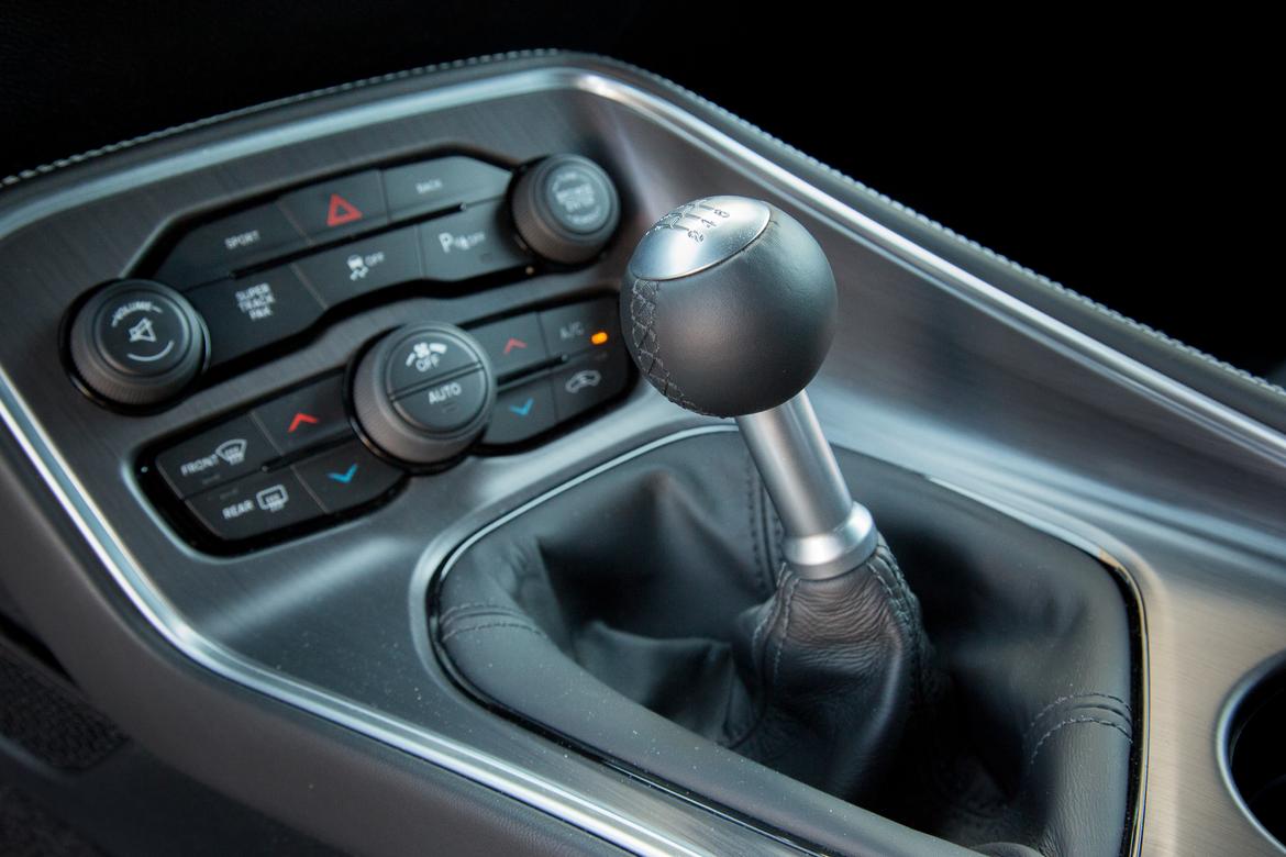 Dodge challenger manual clearance shift knob