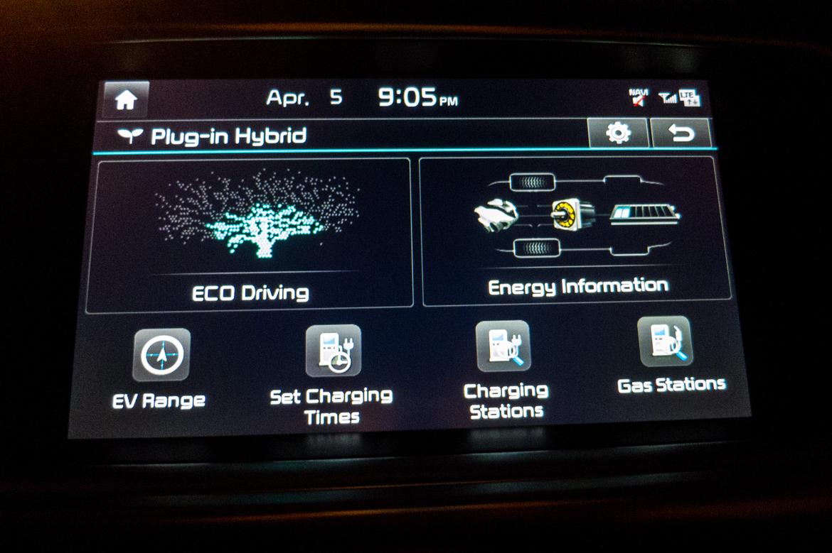 17Kia_Optima-Plug-In_FM_12.jpg