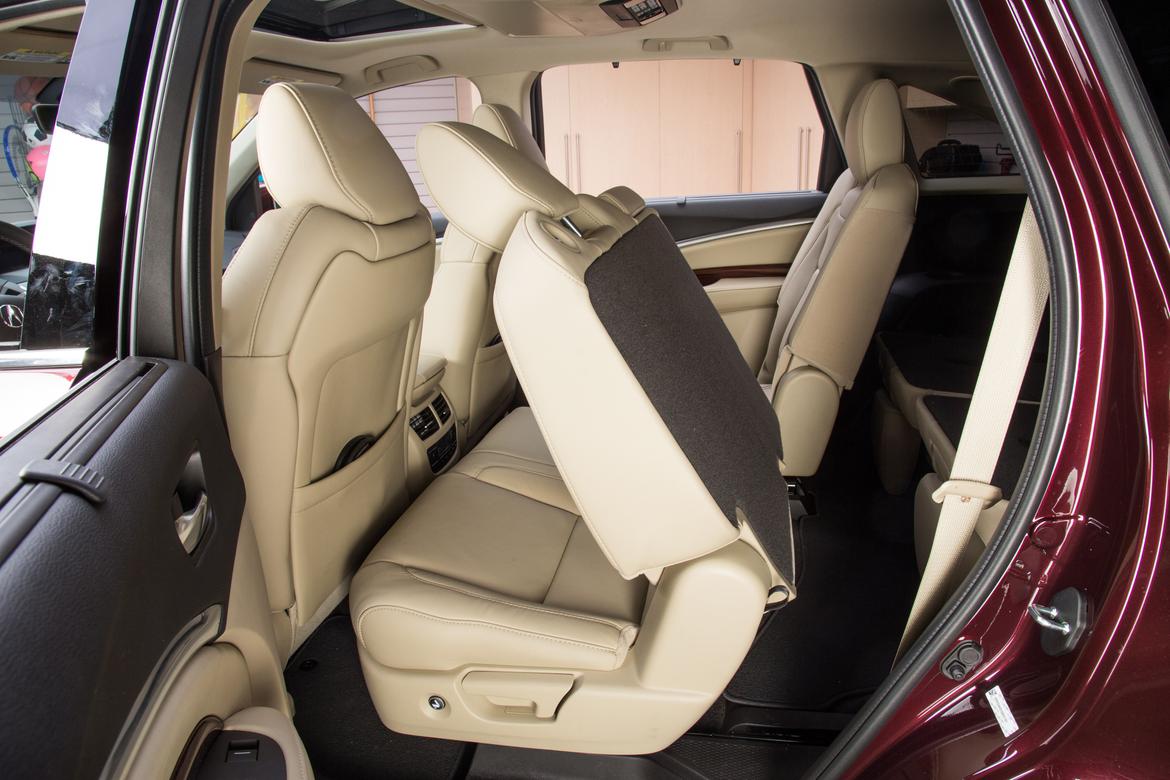 16Acura_MDX_ES_2.jpg
