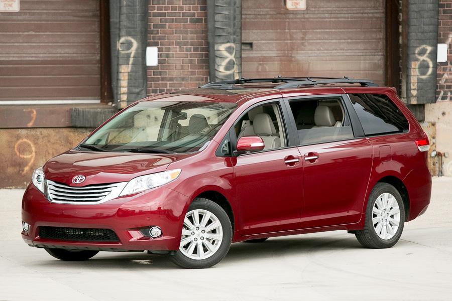 2013 Toyota Sienna - Our Review | Cars.com