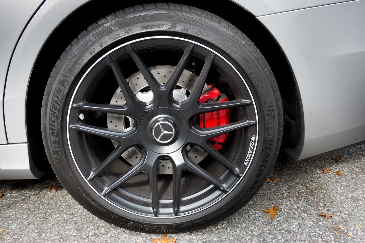 07-mercedes-amg-s63-2018-exterior-grey-mercedes-amg-s63-2018-whe