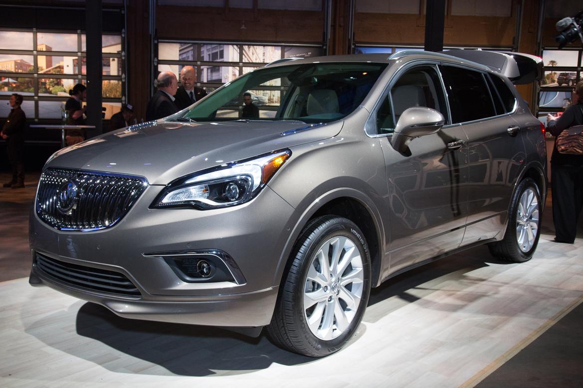 16Buick_Envision_ES_08.jpg