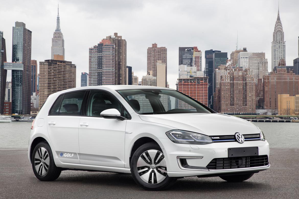 2017 Volkswagen e-Golf OEM.jpg
