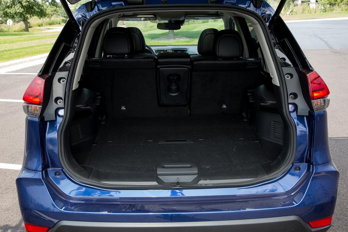 2017.5 Nissan Rogue: Real-World Cargo Space | News | Cars.com 2017.5 Nissan Rogue: Real-World Cargo Space | News | Cars.com