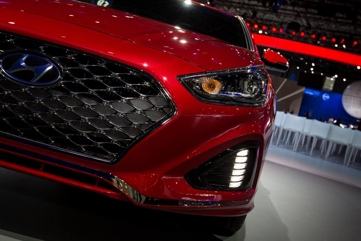18Hyundai_Sonata_AS_AC_06.jpg