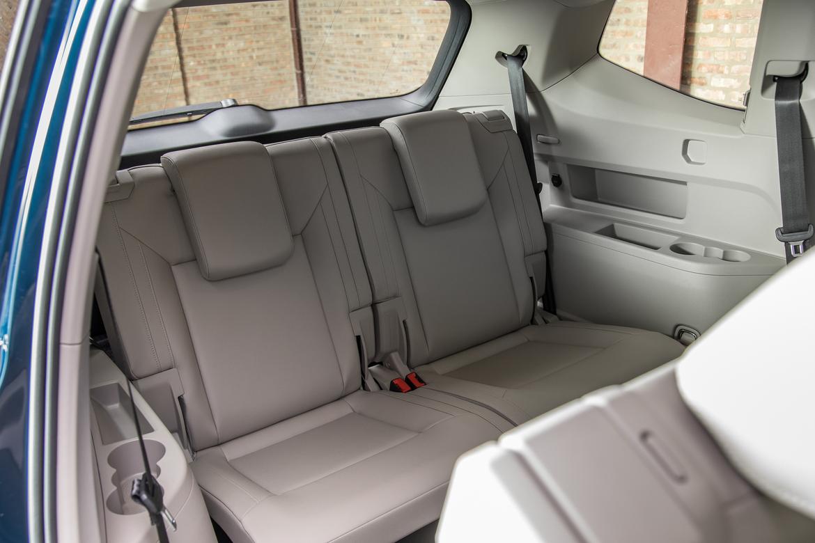 Subaru Ascent Vs Volkswagen Atlas The Family Suv Feud Begins 10 Volkswagen Atlas 2018 Interior Third Row